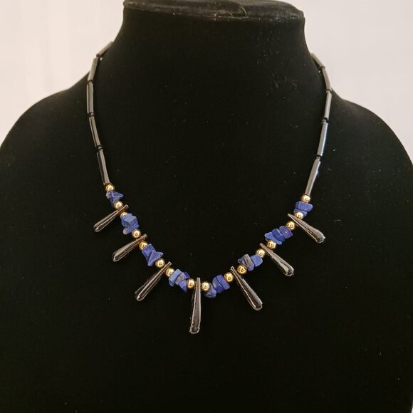 Beaded Necklace, Bracelet and Earrings Set - Picture 3 of 10